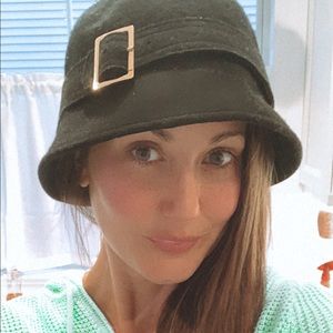 Banana Republic black fashion hat